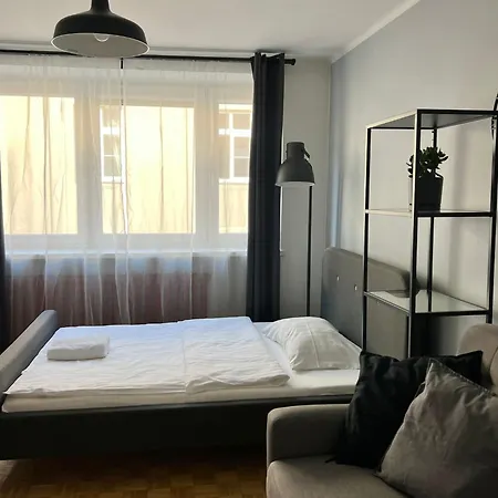 Daire Main Square Apartment- Tomasza Street *